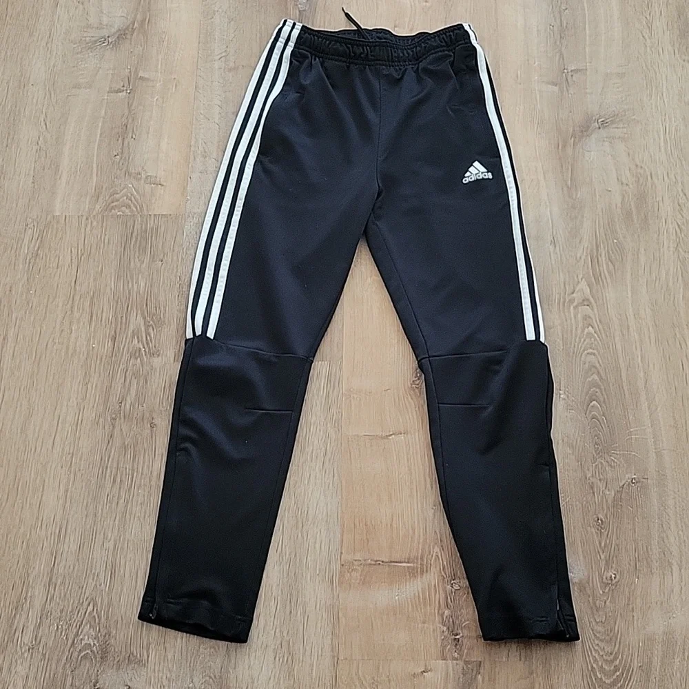 Adidas Pants - Lightweight Taper Fit in Light Black / White M (10-12) - Picture 1 of 8